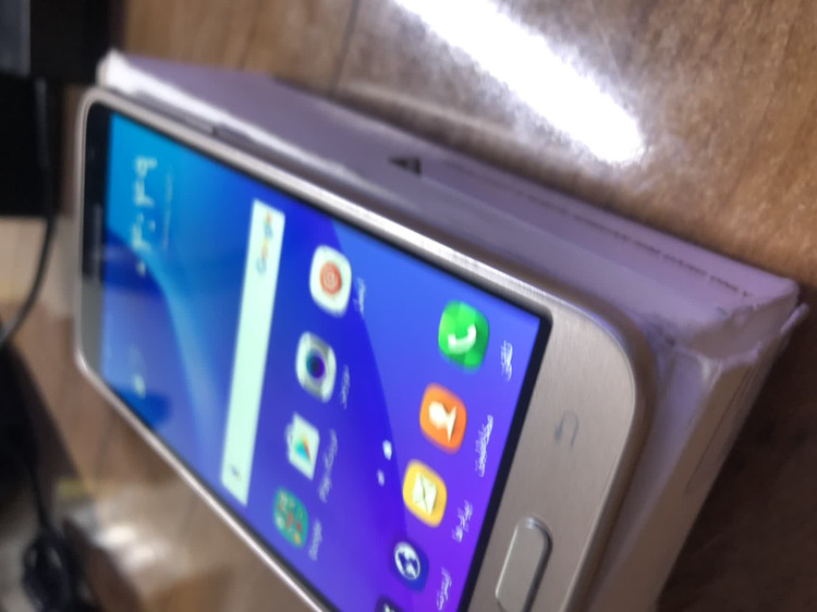 موبایل سامسونگ Galaxy J3