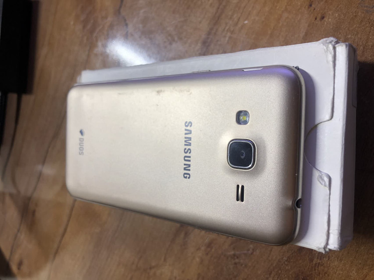 موبایل سامسونگ Galaxy J3