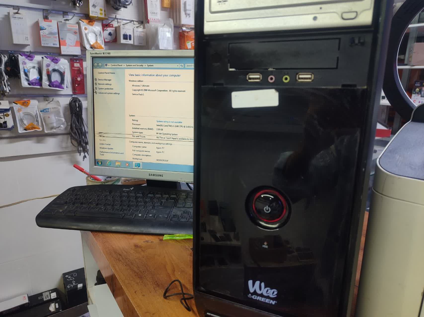 کیسASUS H61M-PLUS , Core i3 3240 و رم2و هارد 500 قابل ارتقا میباشد